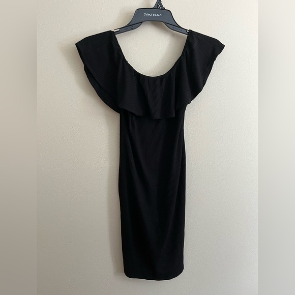 Off the Shoulder Bodycon Dress - Picture 1 of 5